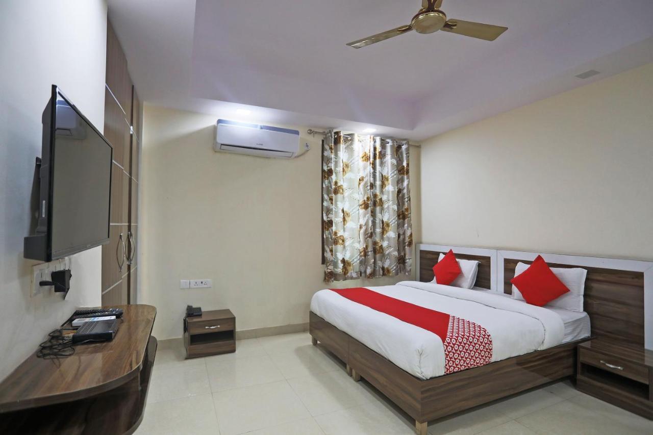 Hotel Rampal Palace Nowe Delhi Zewnętrze zdjęcie
