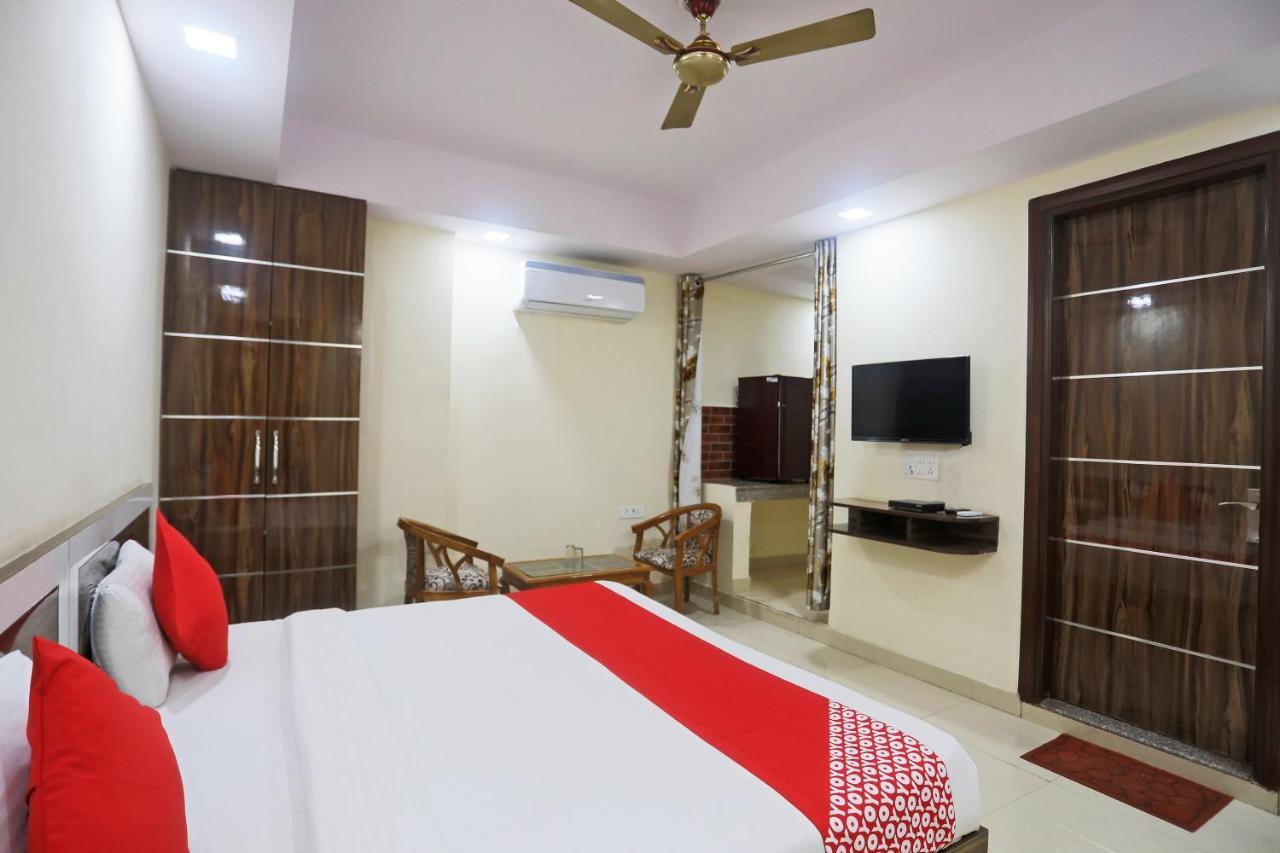 Hotel Rampal Palace Nowe Delhi Zewnętrze zdjęcie