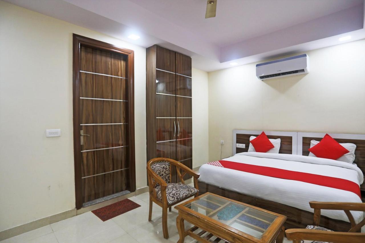 Hotel Rampal Palace Nowe Delhi Zewnętrze zdjęcie