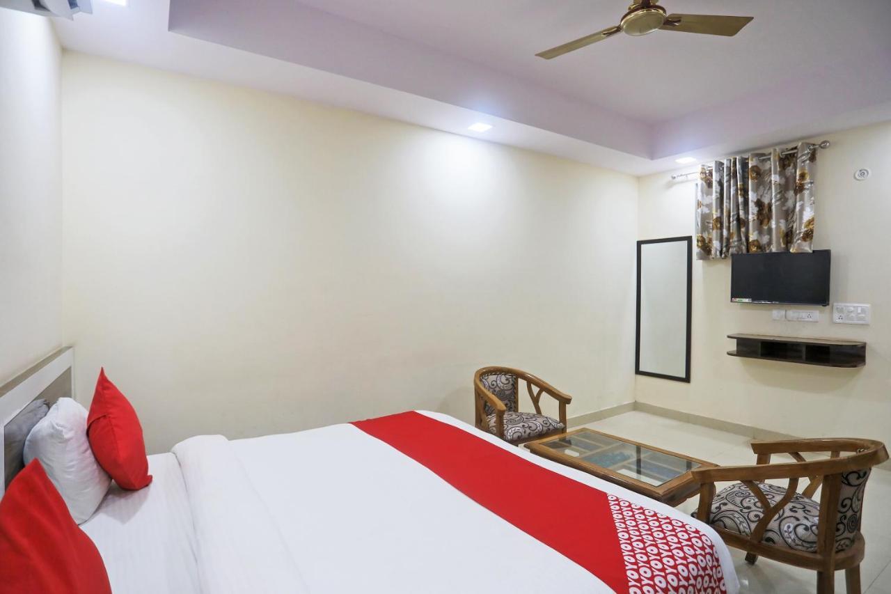 Hotel Rampal Palace Nowe Delhi Zewnętrze zdjęcie