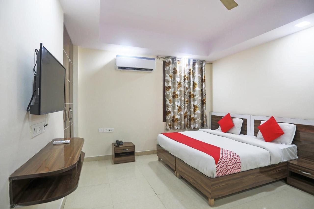 Hotel Rampal Palace Nowe Delhi Zewnętrze zdjęcie