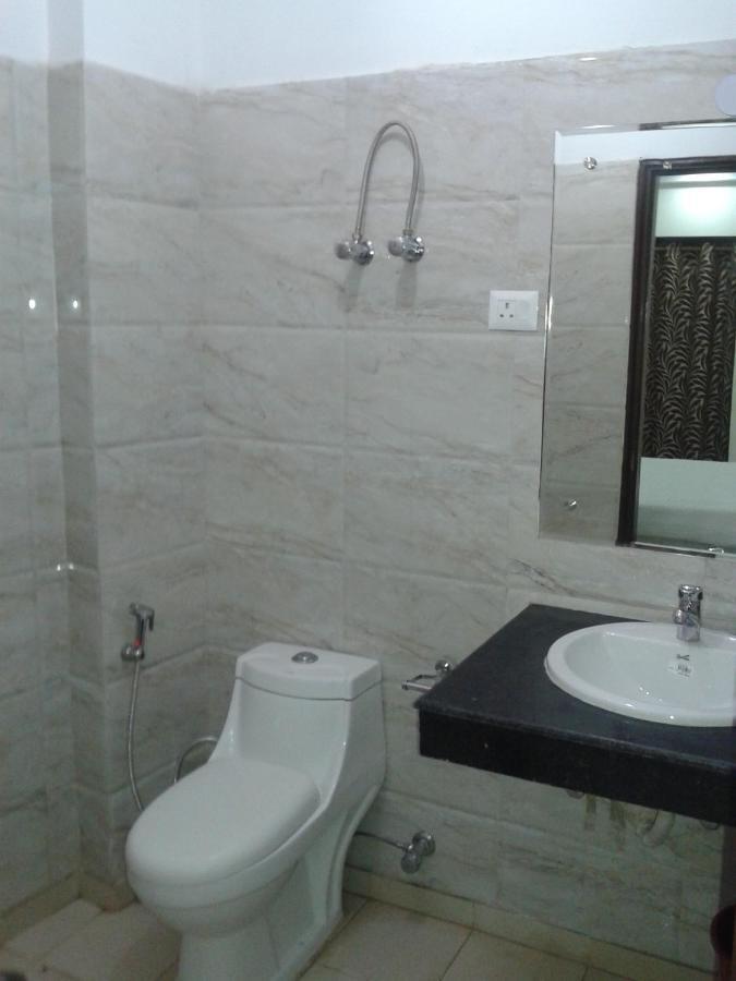 Hotel Rampal Palace Nowe Delhi Zewnętrze zdjęcie